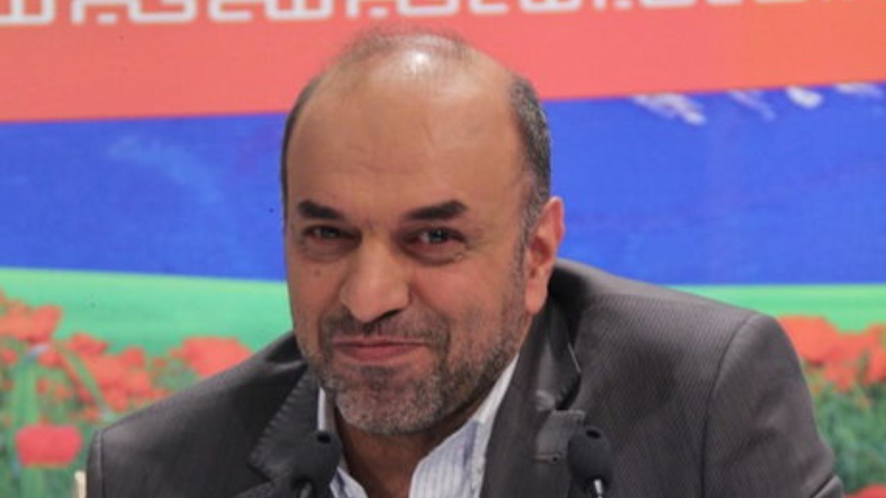 ارسال پیامک تهدید آمیز به نمایندگان جای تامل دارد