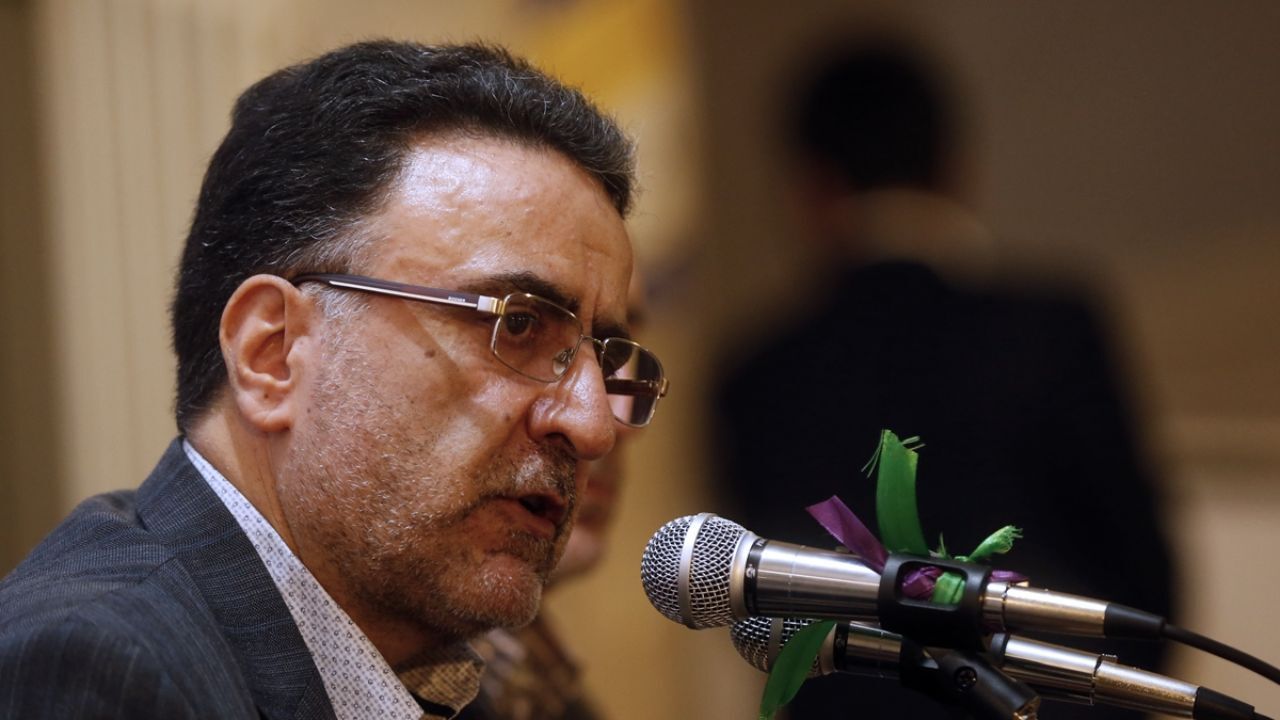 استعفای دولت و استقرار دولت نظامی گره‌ای از مشکلات کنونی باز نمی‌کند