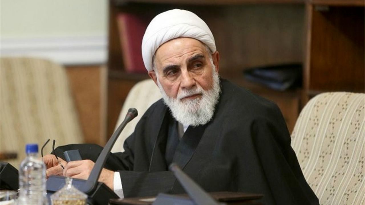 ان‌شاءالله این نظام قرن‌ها بماند/ باید از نظام دفاع کنیم