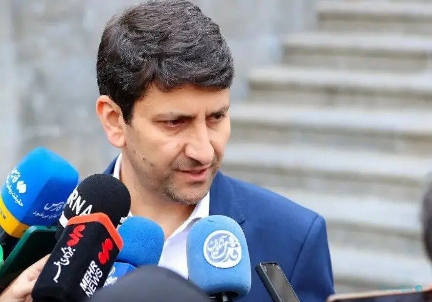 وزیر ارتباطات: جمعیت اندک اما پرهیاهو وجود دارد که معتقدند اینترنت برای ۱۰ تا ۱۲ درصد جمعیت کشور کافی است