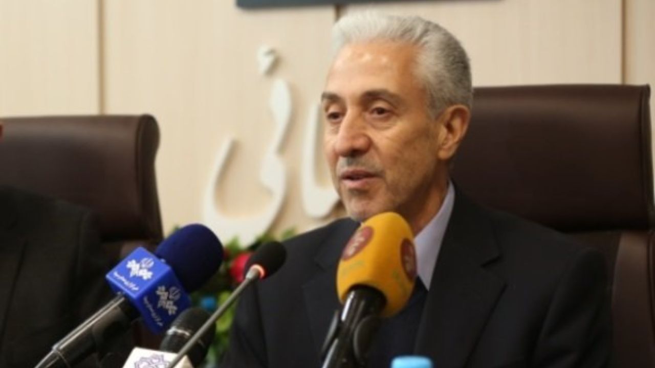 بانک مرکزی تا جای ممکن ارز تمام دانشجویان را تامین می‌کند/ ضرب‌الاجلی برای خروج دانشجویان ایرانی از آمریکا وجود ندارد