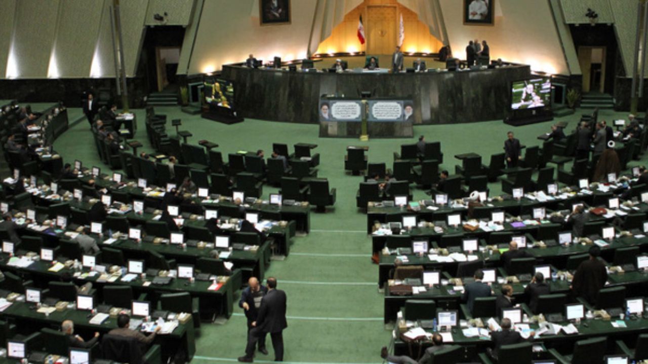توضیحات نوبخت و وزیر صنعت مورد قبول نمایندگان واقع نشد