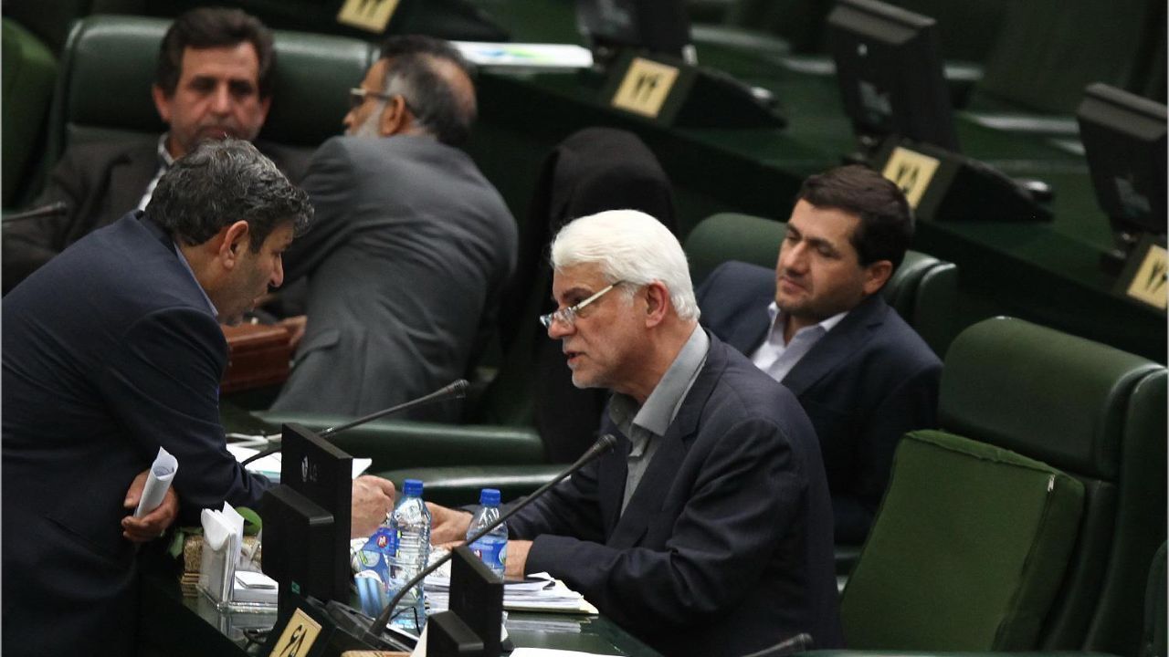 هرکسی که به حج می‌رود مستطیع است چرا هزینه سفرش را ما بدهیم؟/ یک فرد عادی مسلماً نمی‌تواند دست به فساد اقتصادی بزند