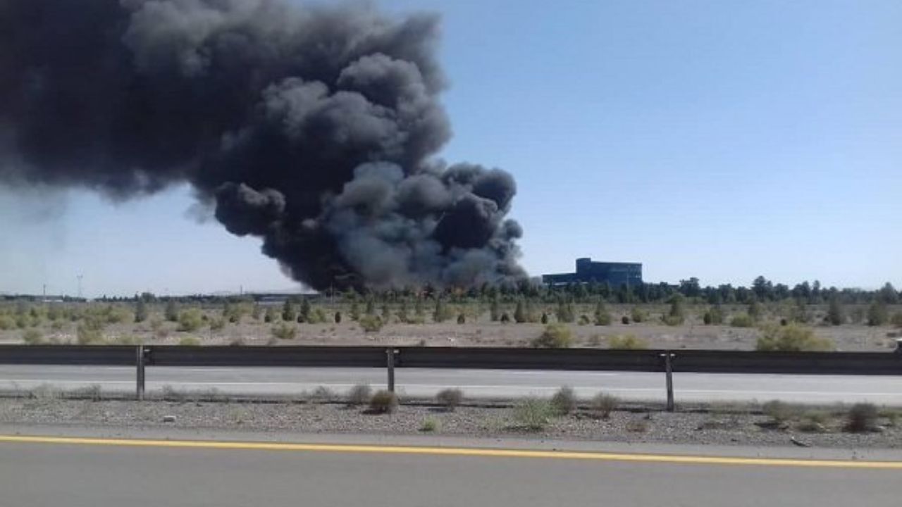 645 تن کالا در گمرک سمنان دچار حریق شد/ علت آتش‌سوزی در دست بررسی
