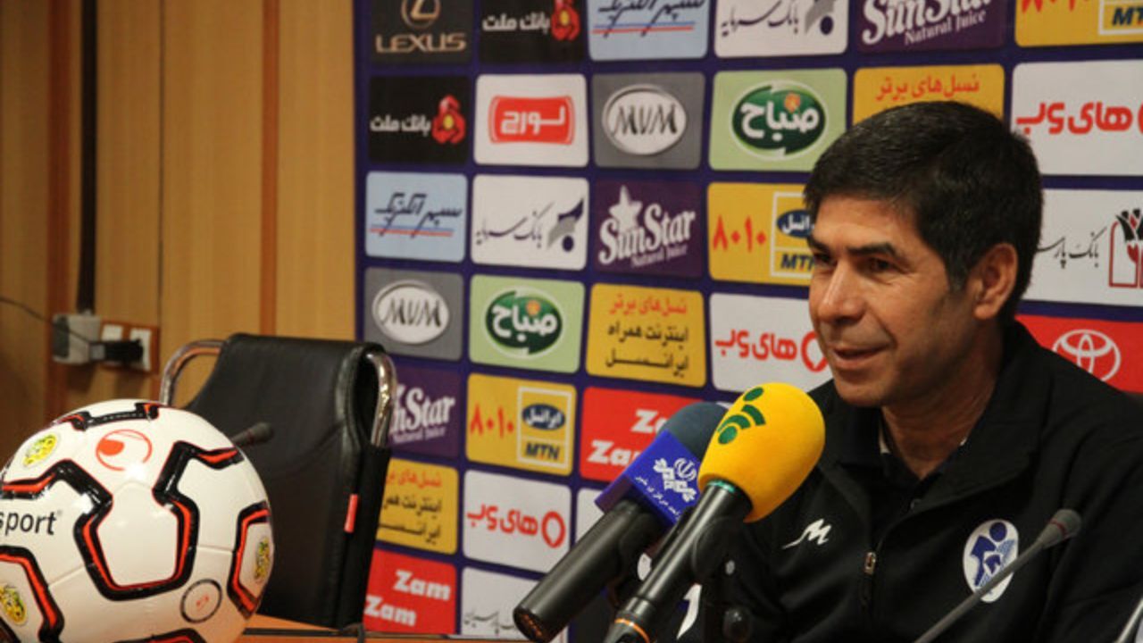 استقلال و پرسپولیس همیشه بدهکارند
