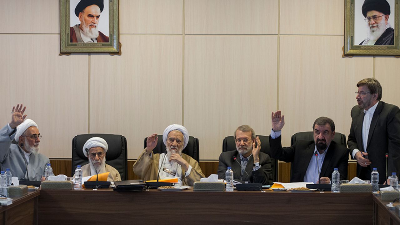 توضیحات روابط عمومی مجمع تشخیص مصلحت نظام درباره تصاویر رای اعضا در جلسه اخیر