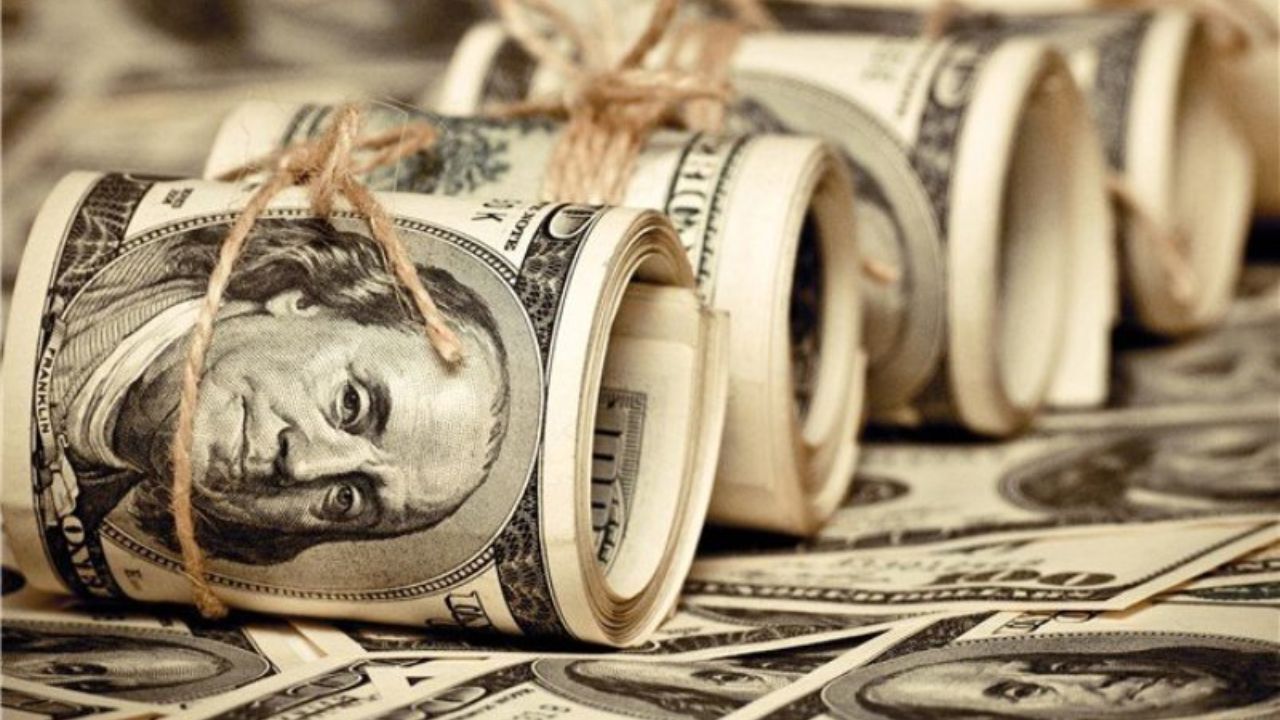 بازار ارز ایران گرفتار رفتارهای هیجانی/دو نرخی شدن ارز سیاستی غلط