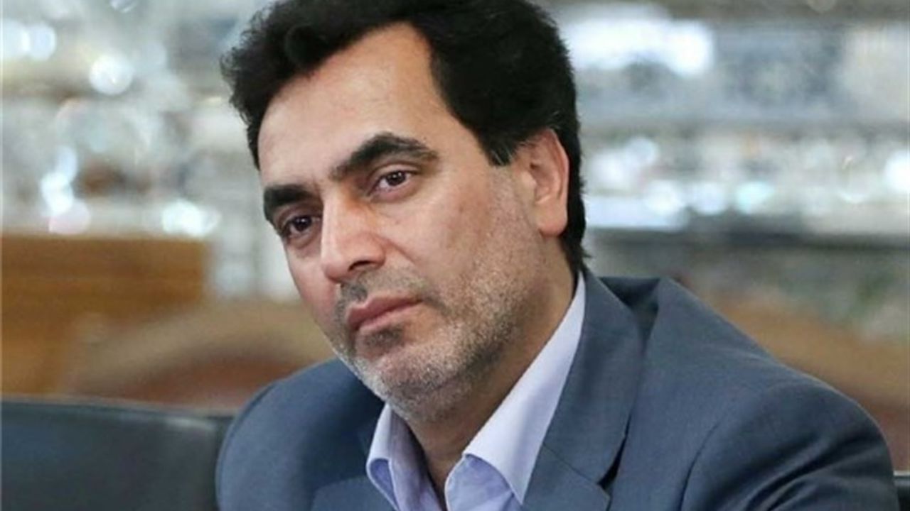 سوال چهارم از رئیس‌جمهور از حد نصاب افتاده بود/ برخی نمایندگان از انصراف خود انصراف دادند