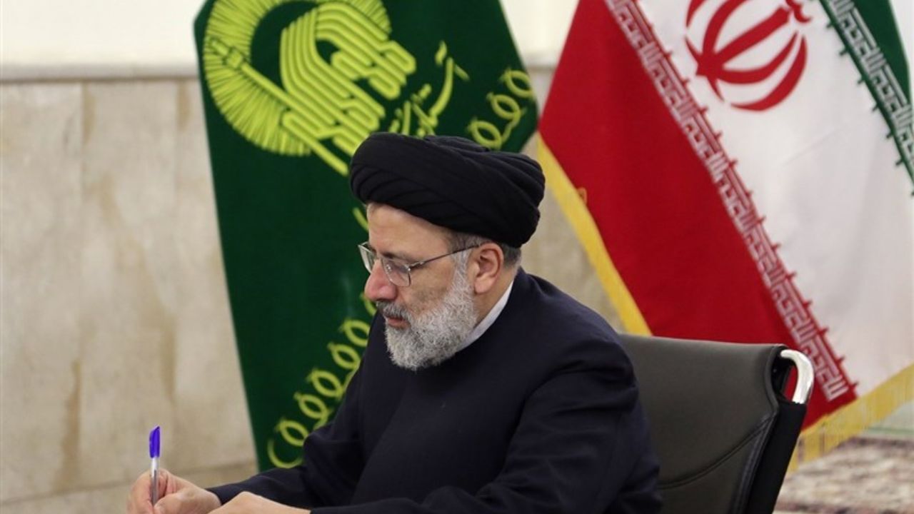 تولیت آستان قدس رضوی درگذشت والده دکتر مقدم‌فر را تسلیت گفت