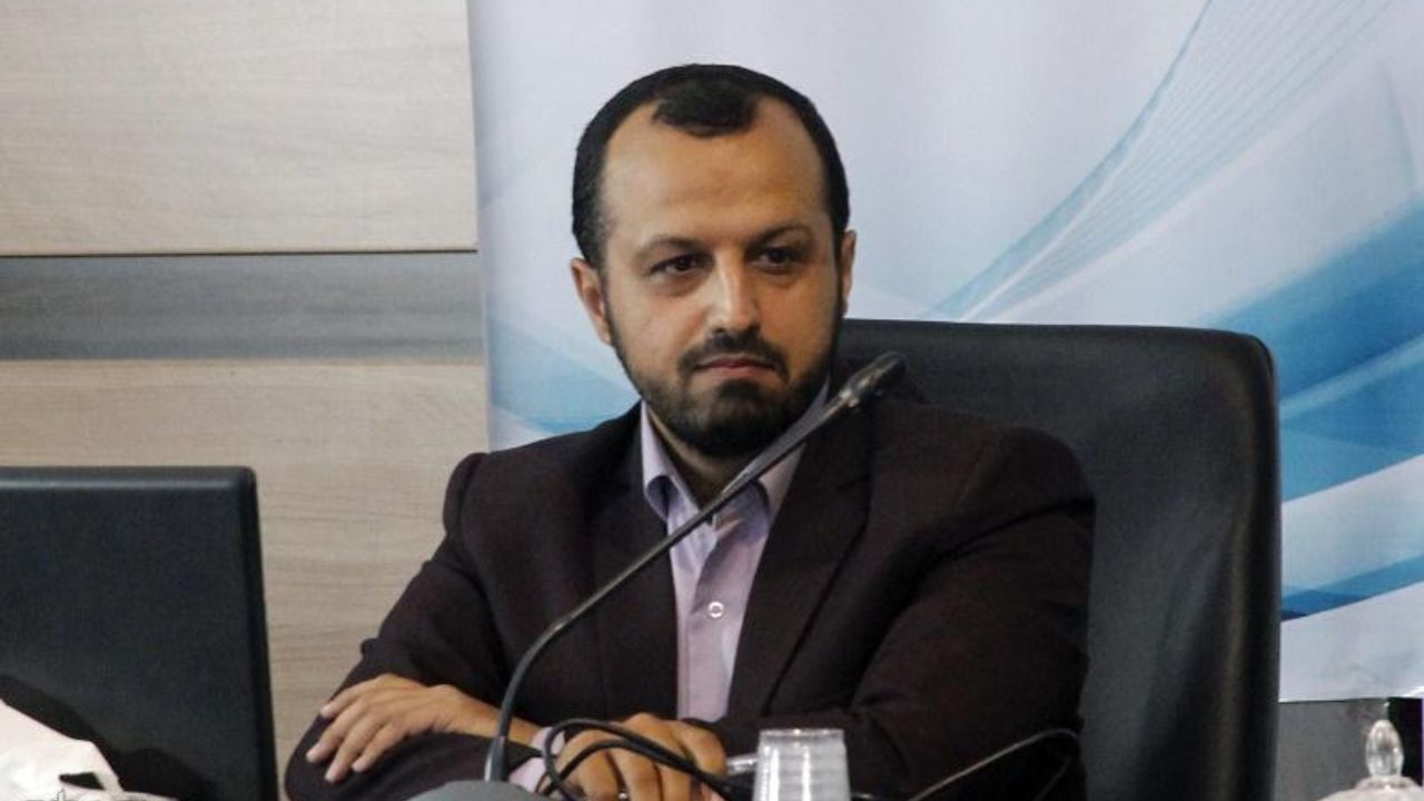 بحران در بانک‌ها و موسسات مجاز مهم تر از موسسات غیر‌مجاز است/مشکلات ارزی قبل از خروج امریکا از برجام بود/سیاست مالیاتی می‌تواند حمله نقدینگی را کنترل کند