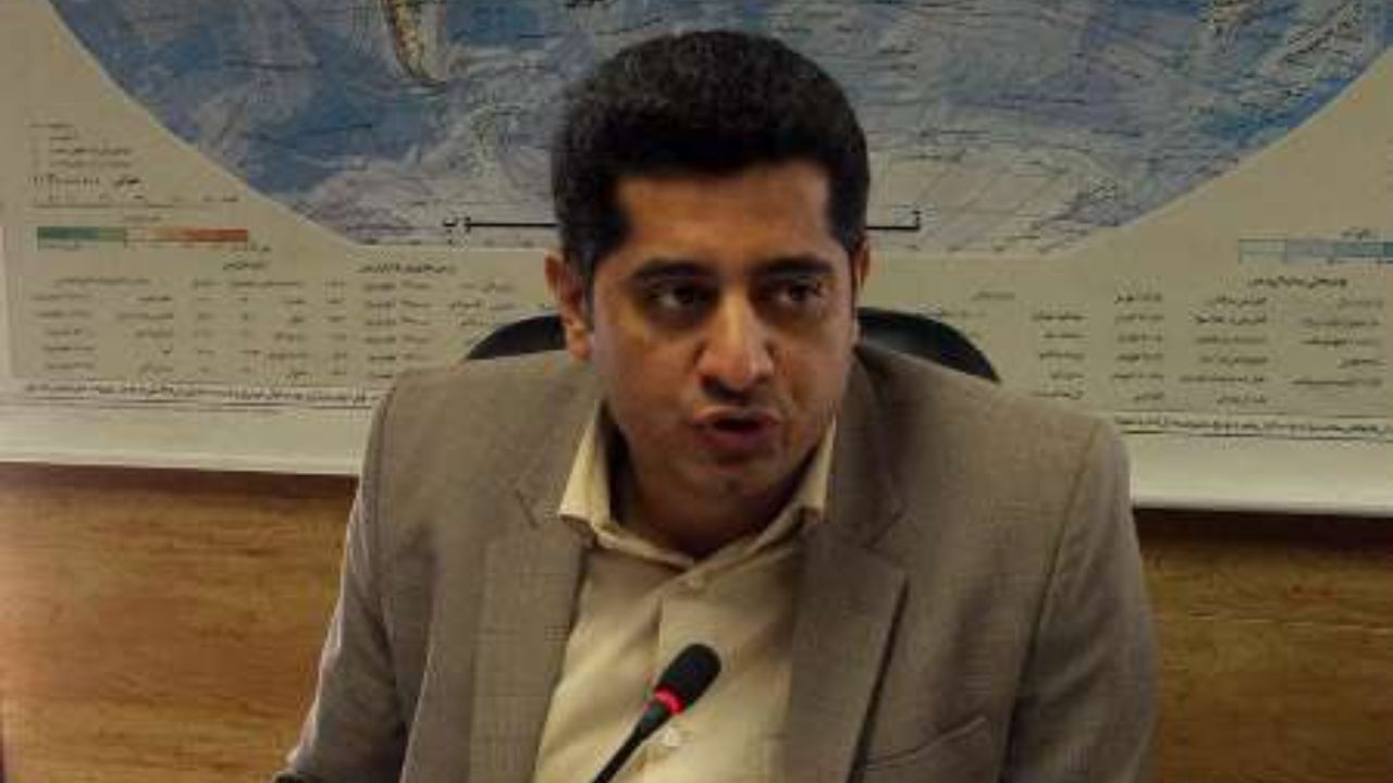 معلمان مشمول قانون منع بکارگیری بازنشستگان نمی‌شوند/ معاونان بازنشسته وزیر باید خداحافظی کنند