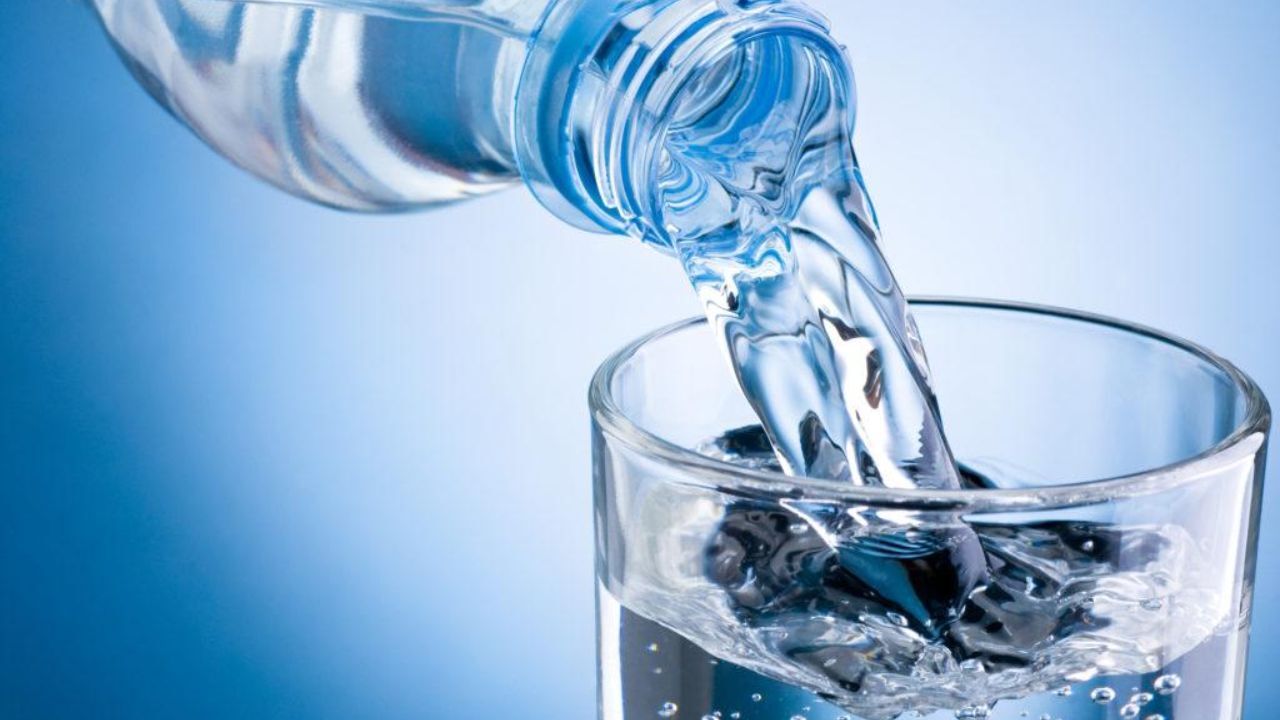 قیمت یک لیتر آب شرب شهری تنها 6 ریال است
