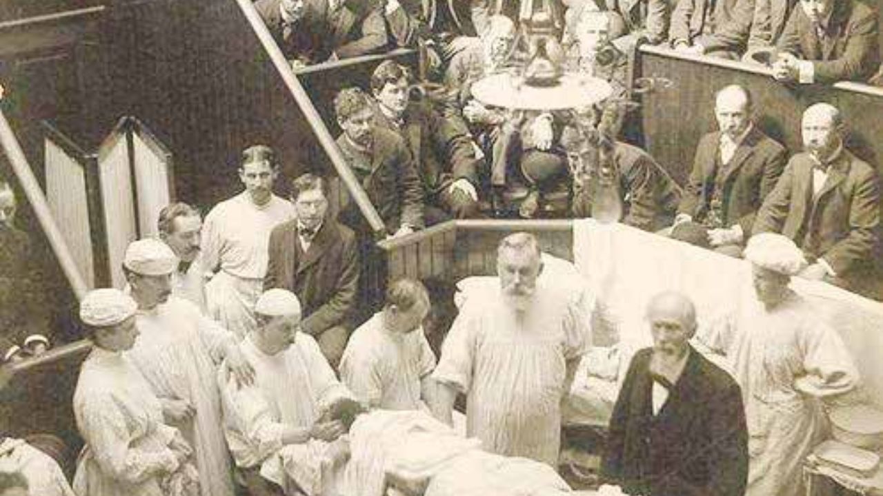 شیوه های درمان بیماران در انگلستان چگونه بود؟