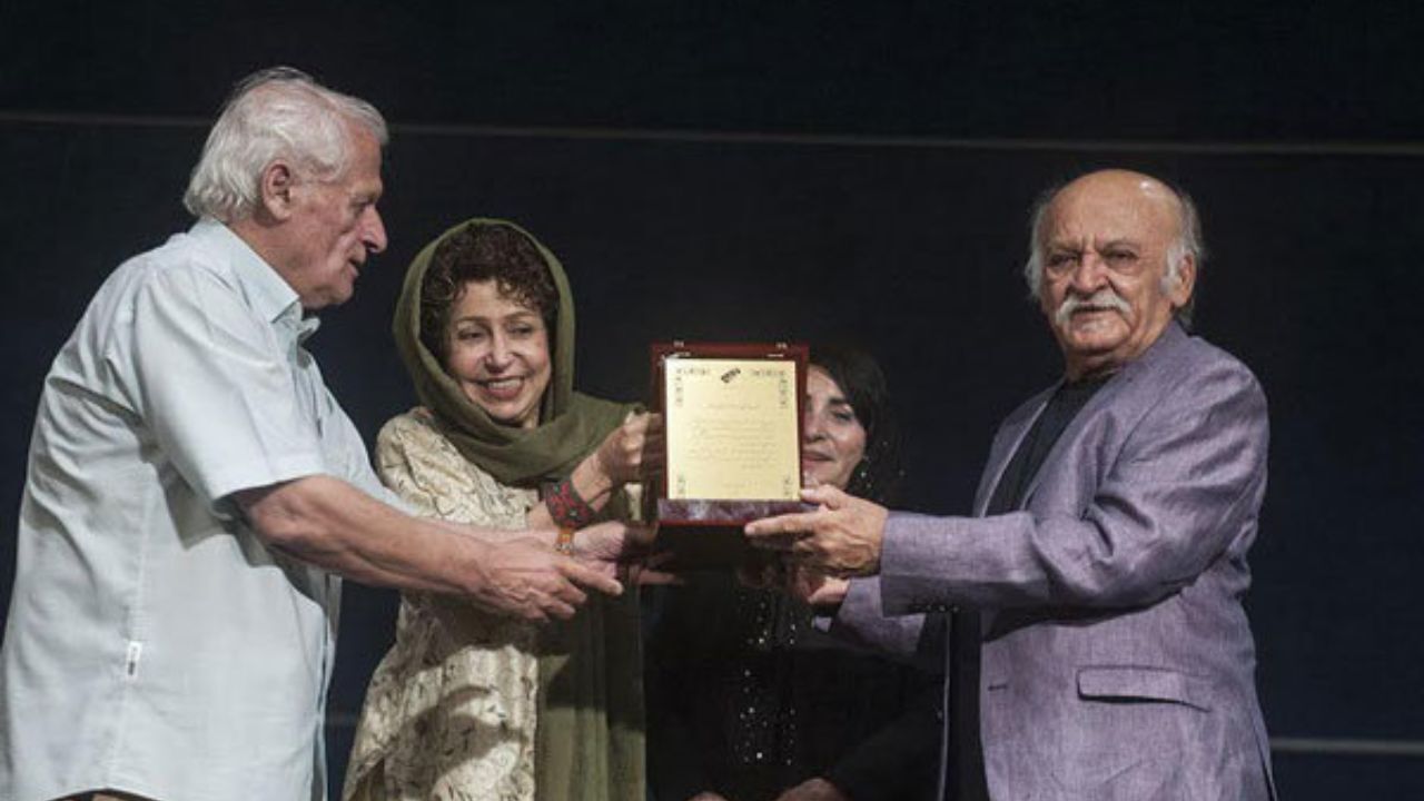 دلم می سوزد که تصویرسازی کتاب «هفت خوان رستم» گم شده اند