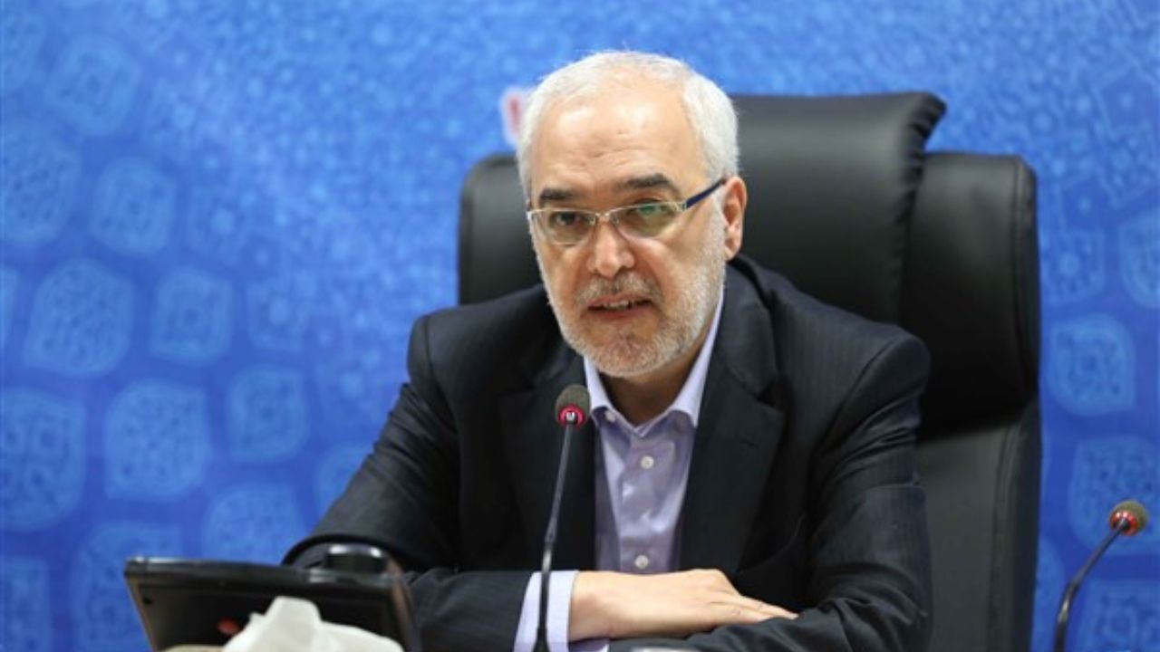 دیپلمه‌ها خیلی باسوادتر از فارغ‌التحصیلان آموزش عالی هستند