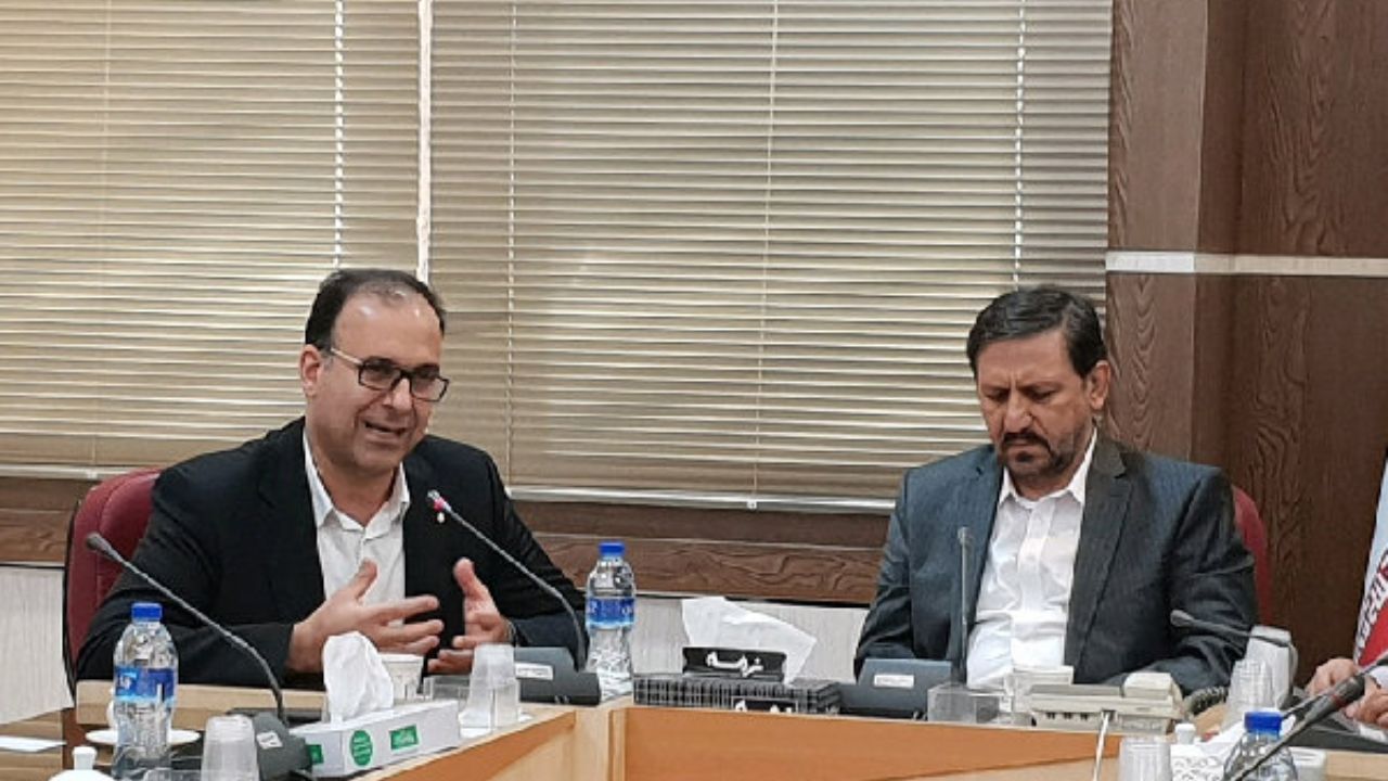 دولت از هیئت داوری و وکلای مجرب برای حل مشکلات حقوقی استفاده کند