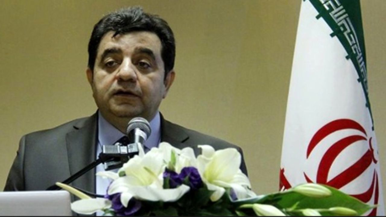 امضاهای طلایی تعیین کننده واردات است/ دولت اجازه واردات اعتباری کالا را به تاجران بدهد