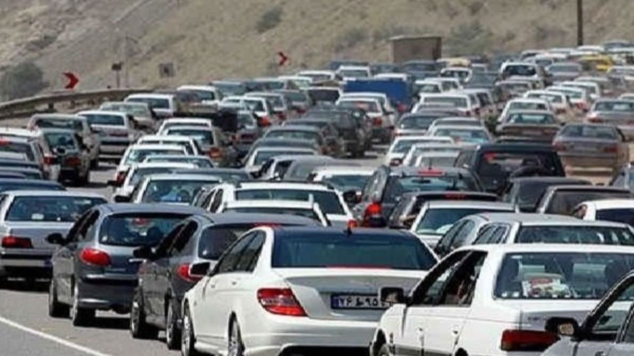 ترافیک در محورهای چالوس و هراز/ اعلام محورهای مسدود