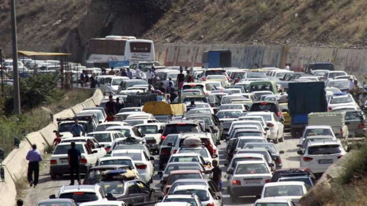 ترافیک پرحجم در جاده‌های منتهی به شمال