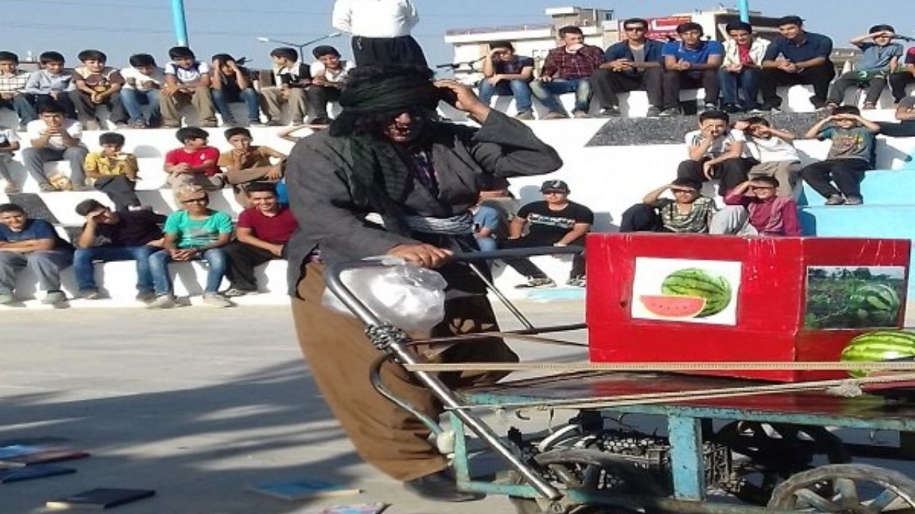 جشنواره تئاتر خیابانی مریوان روبه پیشرفت است