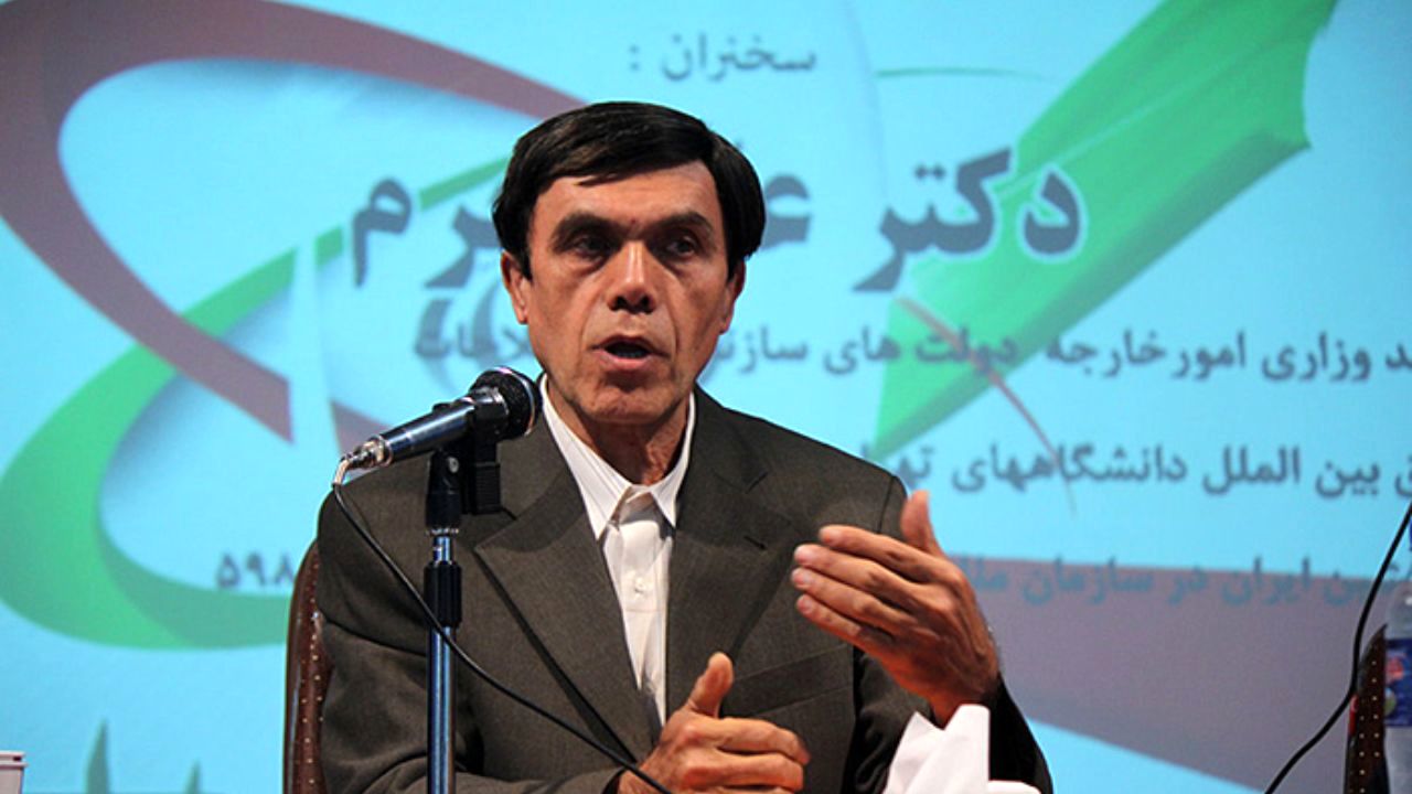 می‌خواهند از دیدارهای ظریف و کری پیراهن عثمان درست کنند/ همه فهمیده‌اند FATF یک نهاد آمریکایی نیست