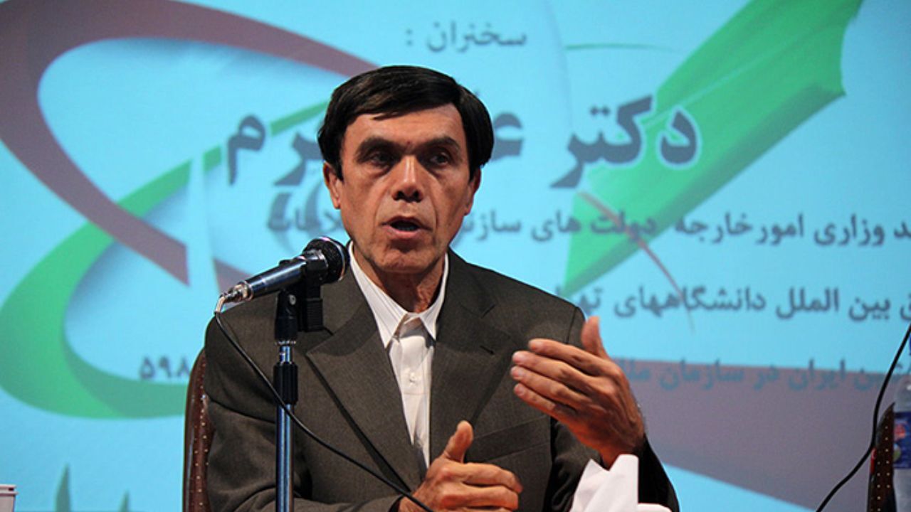 می‌خواهند از دیدارهای ظریف و کری پیراهن عثمان درست کنند/ همه فهمیده‌اند FATF یک نهاد آمریکایی نیست