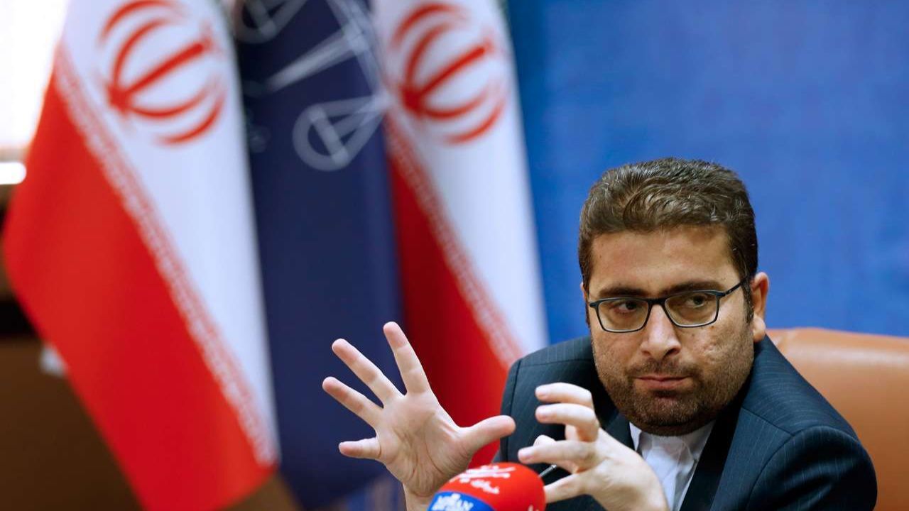 هیچ عنوان شغلی به نام بازرس در تعزیرات وجود ندارد