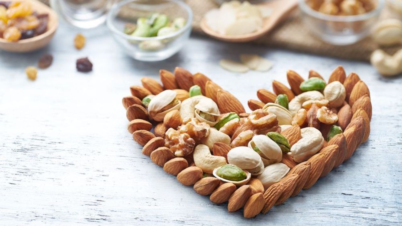 افزایش صددرصدی قیمت آجیل/ فروش‌مان به یک پنجم رسیده است/ کاهش 20 درصدی اعضای اتحادیه