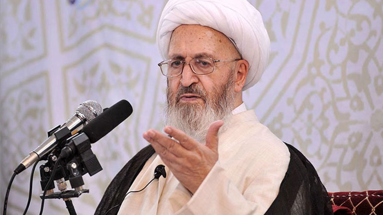 خیال نکنید که اگر فلان کار را انجام ندهیم، کوچک می‌شویم/ اگر وضع زندگی ما نامناسب باشد مردم را از دین دور می سازد