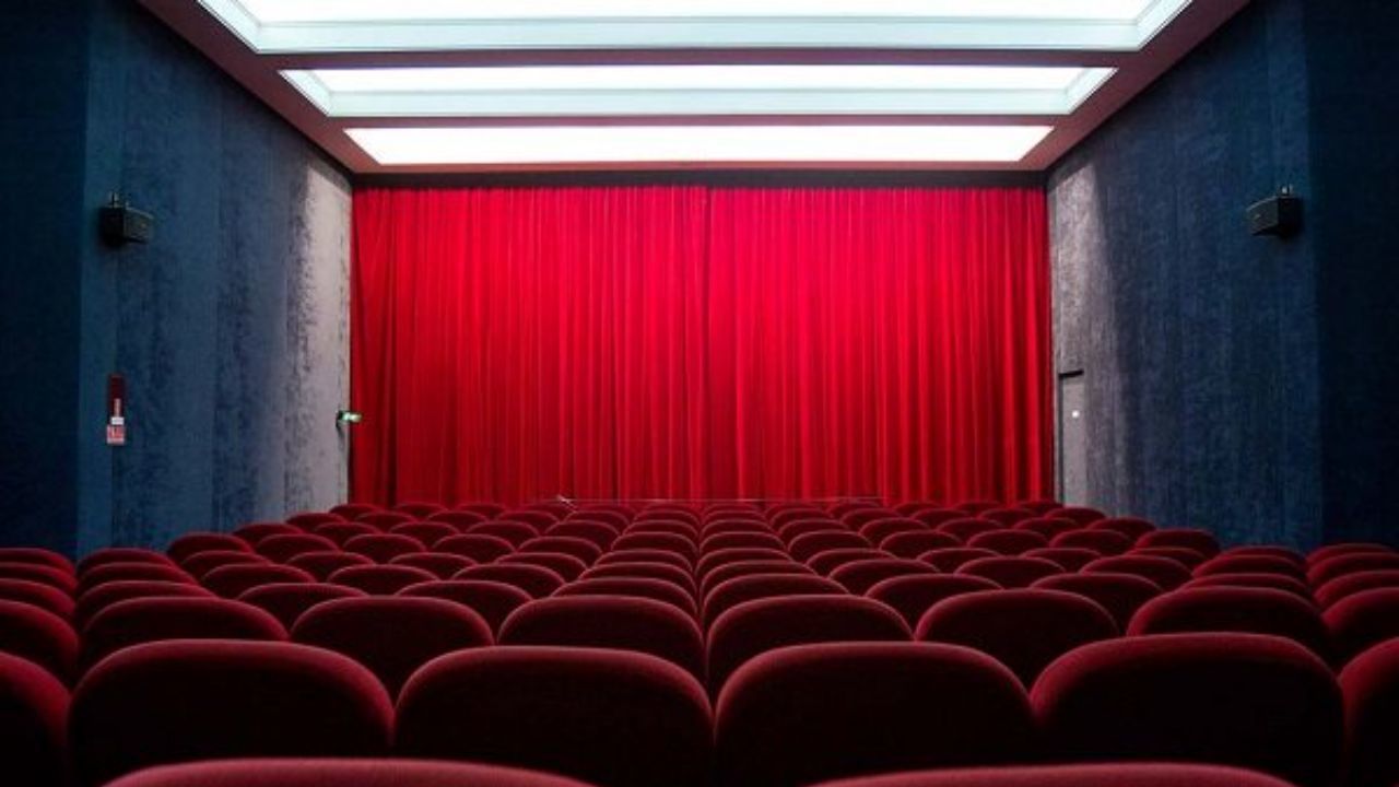 2فیلم جدید به چرخه اکران اضافه می‌شود/ ابهام درباره فعالیت سینماها