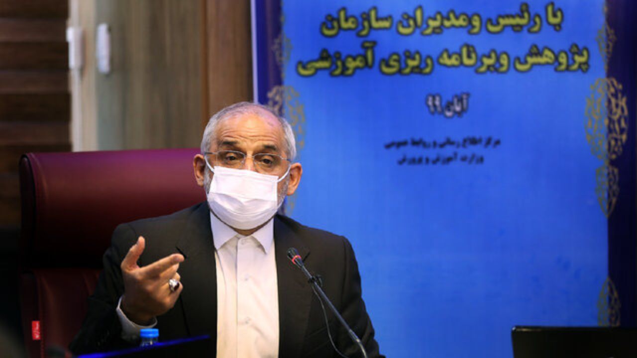 فرهنگیان نیازمند قوانین خاص خود هستند