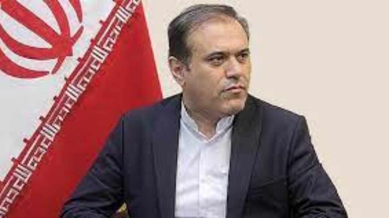 ناهماهنگی بین گمرگ، وزارت صمت و بانک مرکزی باعث سوء استفاده می‌شود/ با مجوز برای ماینینگ‌ها مشکلی نداریم فقط تعرفه آزاد باشد/ ویژه‌خواری نباشد/ تاب آوری دلیلی بر تحمل بیشتر مردم در یک سال آینده نیست