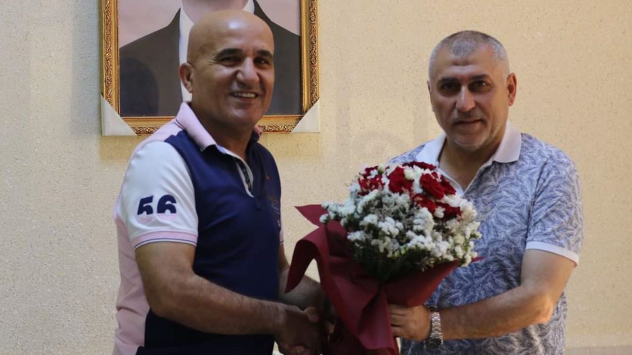 سرمربی جدید حریف ایران در انتخابی جام جهانی معارفه شد+عکس