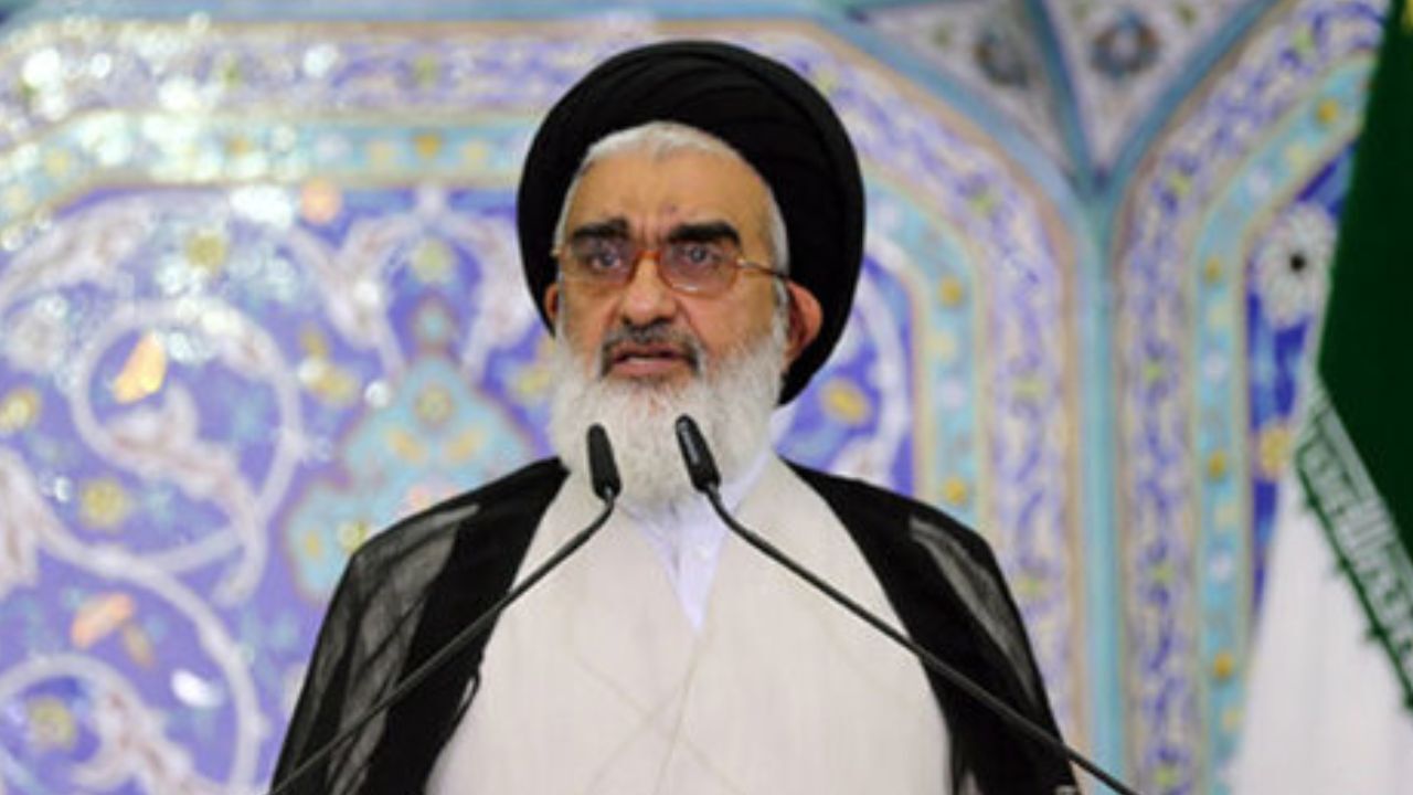 کاری نکنیم که موجب رنجش رهبر انقلاب شویم