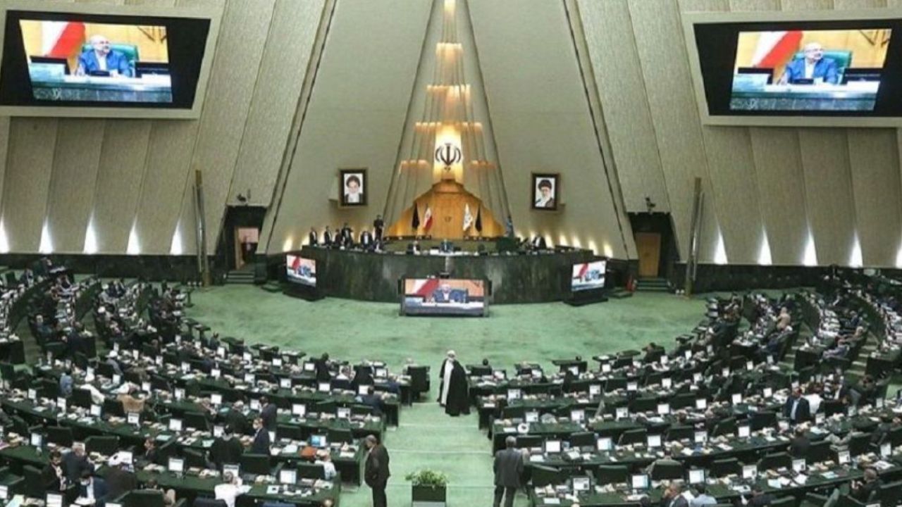 بررسی طرح شفافیت آرای نمایندگان در کمیسیون آیین‌نامه داخلی مجلس