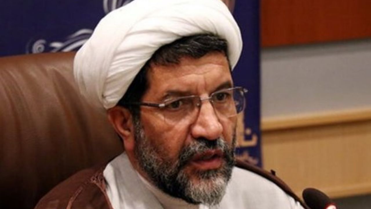 برخی تندروهای قم در جریان انتخابات88 راهپیمایی غیرقانونی خود را مستند به نظر یکی از فرزندان رهبرانقلاب کرده بودند