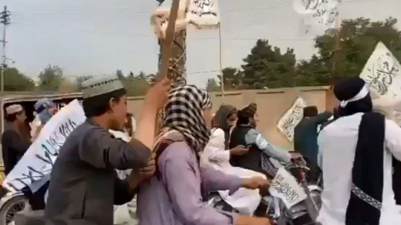 در یک روز گذشته 570 نیروی طالبان کشته شده‌اند