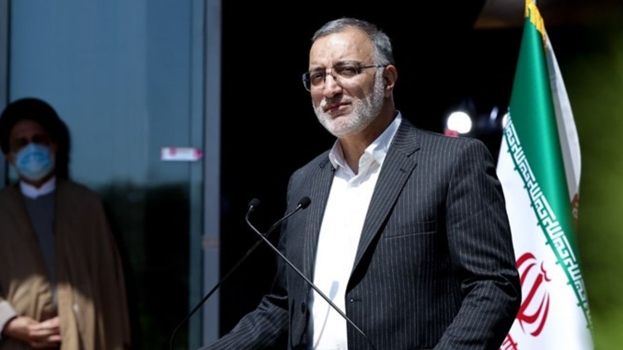 شهردار شدن زاکانی مشکل قانونی دارد/ نماینده قم باید از مجلس استعفا دهد