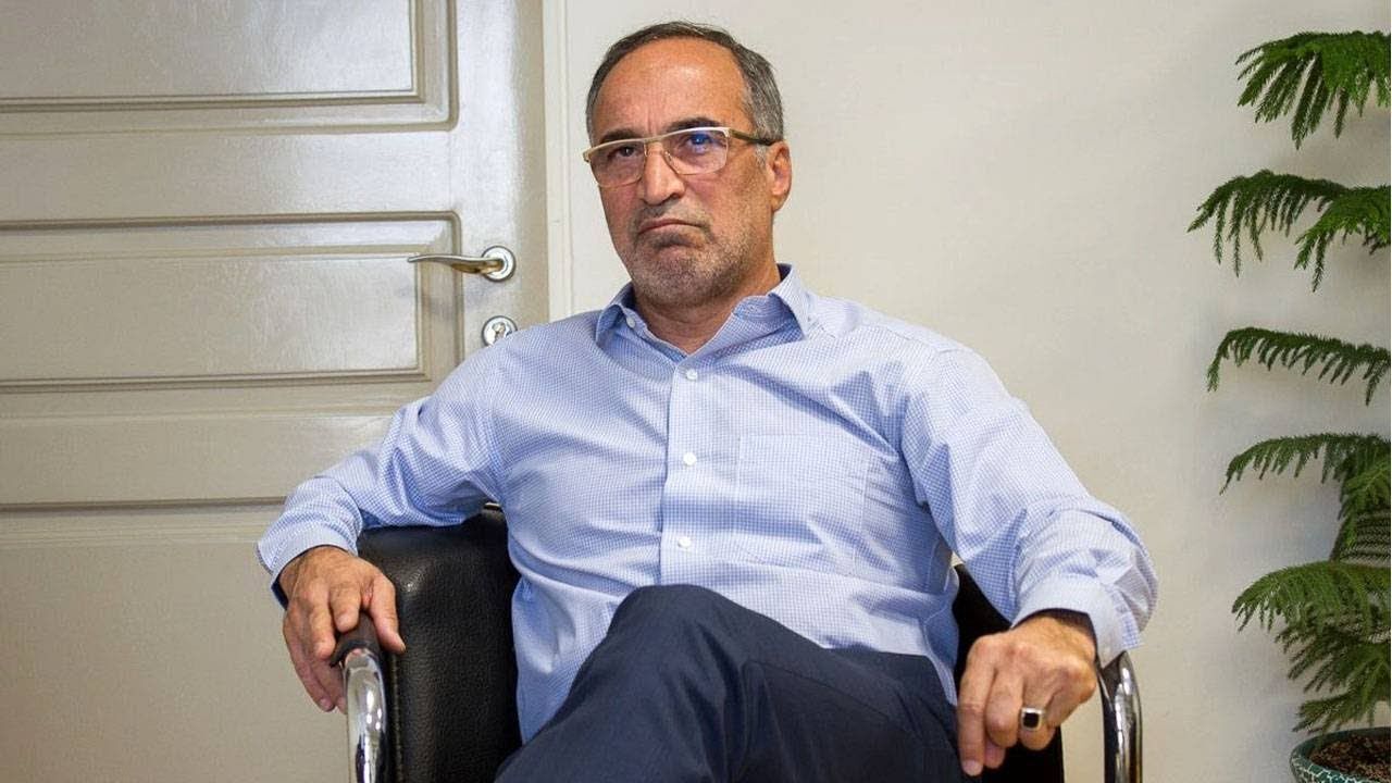 تغییر قانون برای انتخاب زاکانی اتفاق خوبی نیست / عبور از سخنان رهبری با انقلابی بودن منافات دارد