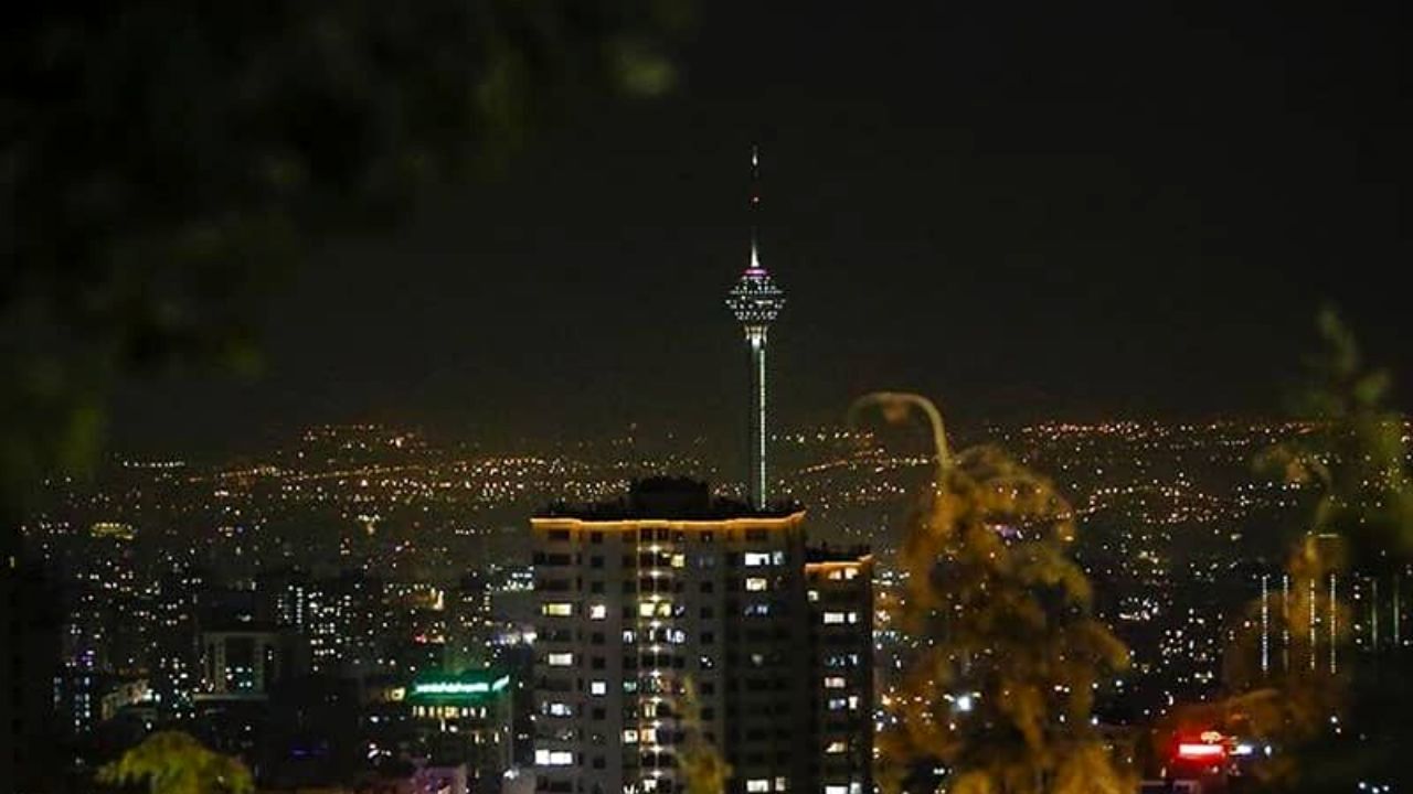 همه امکانات برای تامین برق پایتخت به کار گرفته می‌شود/ شهروندان از استفاده همزمان از وسایل برقی پرمصرف در ساعات 12 تا 18 اکیدا خودداری کنند