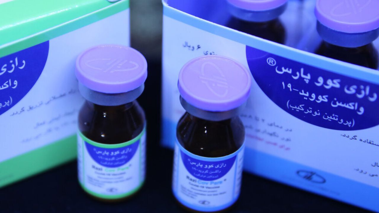 فاز 3 کار آزمایی بالینی واکسن رازی کوو پارس در انتظار مجوز سازمان غذا و دارو