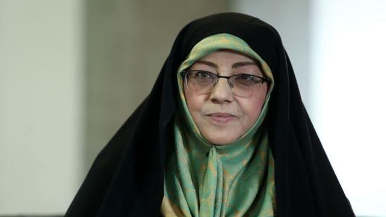 مساله‌ای که برای نمایندگان اهمیت ندارد، موضوع آب و نان است / مسئولین بارها به‌دنبال محدود کردن مردم بوده‌اند / چرا نمایندگان برای مردم تعیین تکلیف می‌کنند؟ / حال جامعه خوب نیست