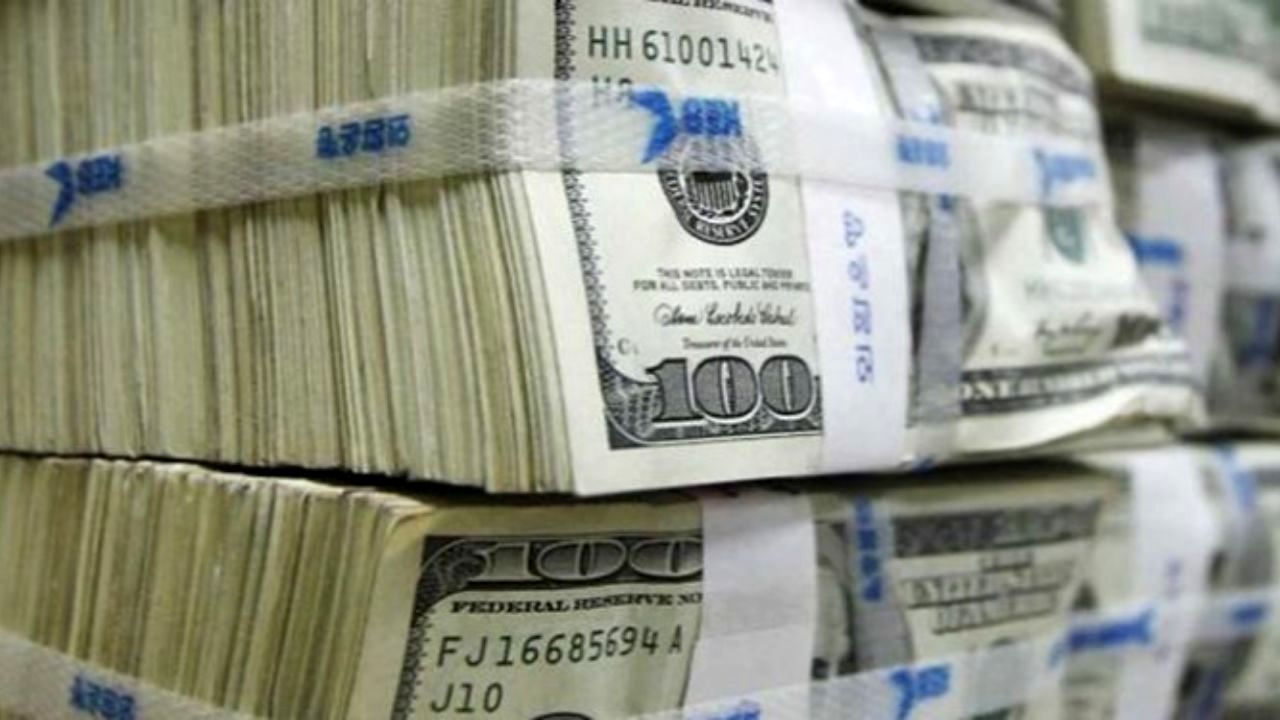 تامین 4.6 میلیارد دلار ارز ترجیحی برای واردات کالاهای اساسی