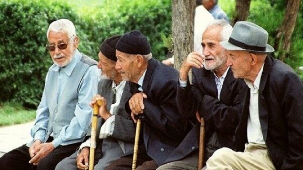 کرونا کفه هزینه‌های معیشتی بازنشستگان را سنگین‌تر کرد