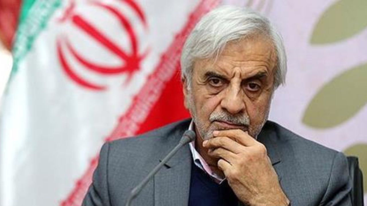 برخی خود را مرکز ثقل عالم می‌دانند/ جریان‌های سیاسی به جای تفکر عمیق، روی سطح آب راه می‌روند