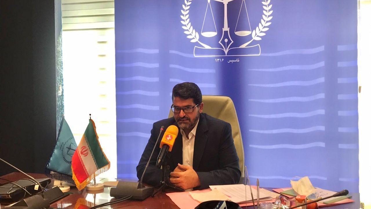عدم تنظیم سندخودرو در دفاتر اسنادرسمی باعث تشکیل پرونده قضایی می‌شود