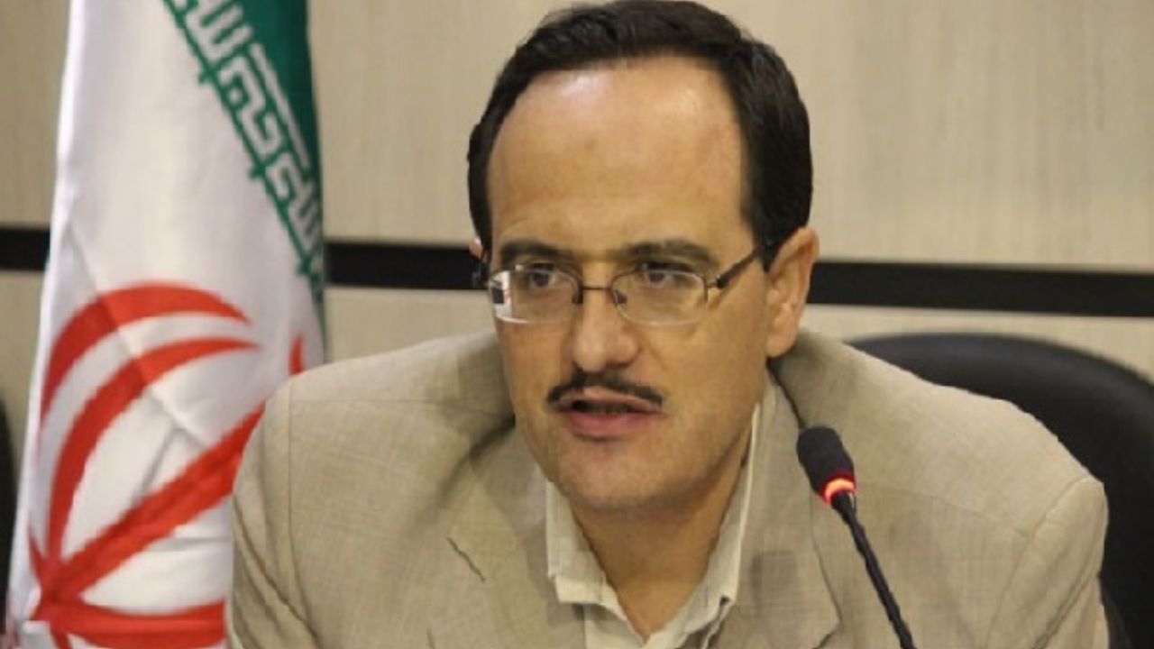 بین مناسب و نامناسب بودن برخی از مواد غذایی اختلافاتی بین کارشناسان وجود دارد/ایمنی مواد غذایی یک مسئله همگانی است/تکلیف مصرف‌کنندگان در مقابل گفته‌ها و شنیده‌های ضدونقیض چیست؟/استاندارد سالانه مصرف شیر برای هر نفر 160 کیلوگرم است/ اعداد و ارقام فعلی، نصف