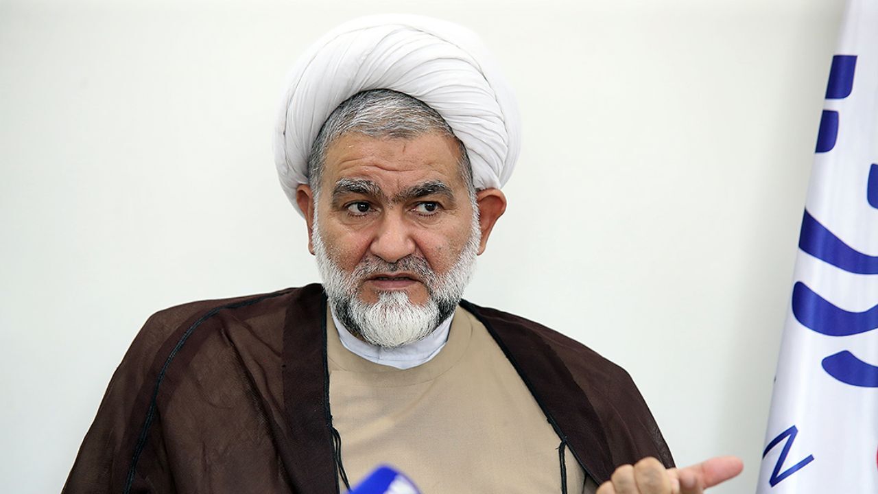 انتشار فیلم‌های دوربین اوین ناشی از یک اشتباه استراتژیک در جابه‌جایی زندانیان بود/ زندانی‌ای که در فیلم روی زمین کشیده می‌شد معتاد بود و خود را به غش‌ کردن زده بود/ در ایران روتینی مبنی بر شکنجه زندانی وجود ندارد