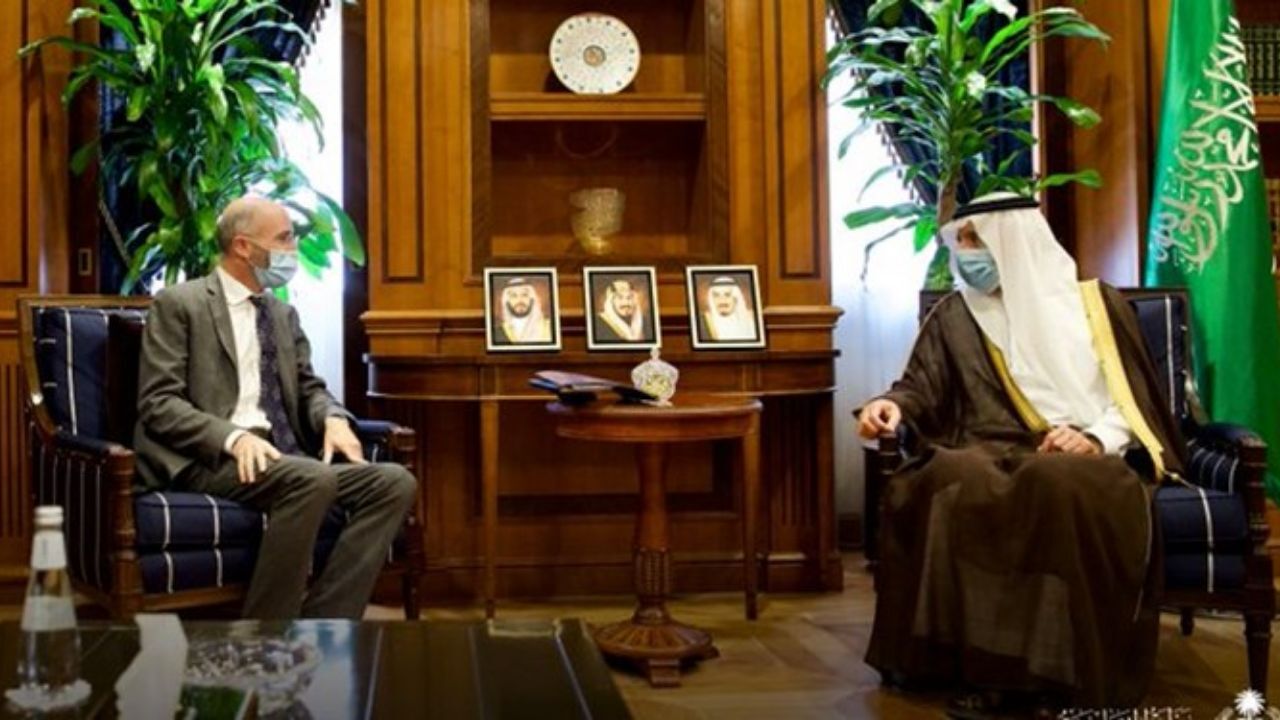 رابرت مالی با عادل الجبیر گفت‌وگو کرد
