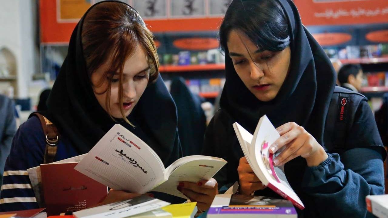 افزایش 5 هزار تومانی قیمت کتاب نسبت به مردادماه / متوسط قیمت کتاب 60 هزار تومان شد